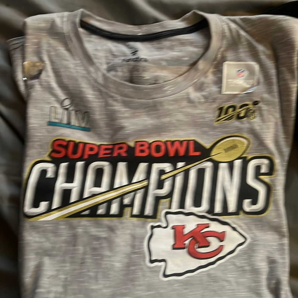 KC Chiefs T shirt